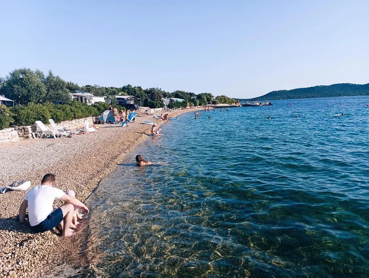 Lado Mobile Home Croatia, Camp Oaza Lucica, Drage 0*,  Croatia